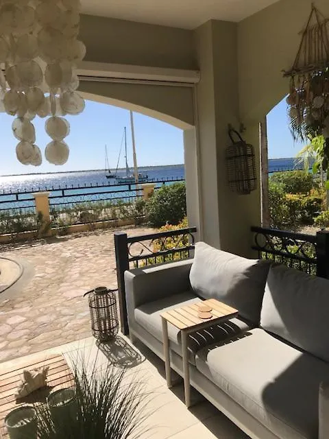 Luxury Oceanfront Elegancia Apartment Kralendijk